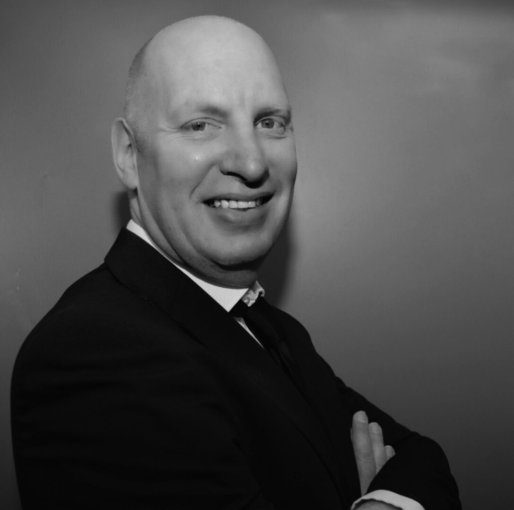 language teachers: picture of Mark Lewis